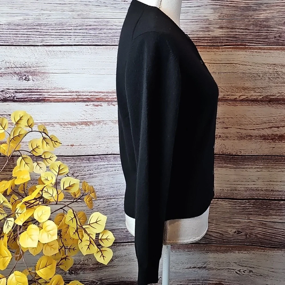 J. CREW 100% 2-PLY CASHMERE BLACK LONG SLEEVE BUTTON-UP CARDIGAN *WITH FLAW* - Picture 3 of 16